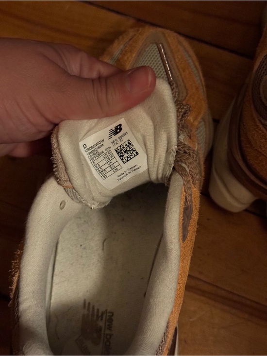 New Balance Shoes - New Balance 9060 like new